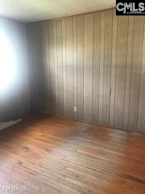 Building Photo - 3 br, 1 bath House - 533 South Locust Avenue