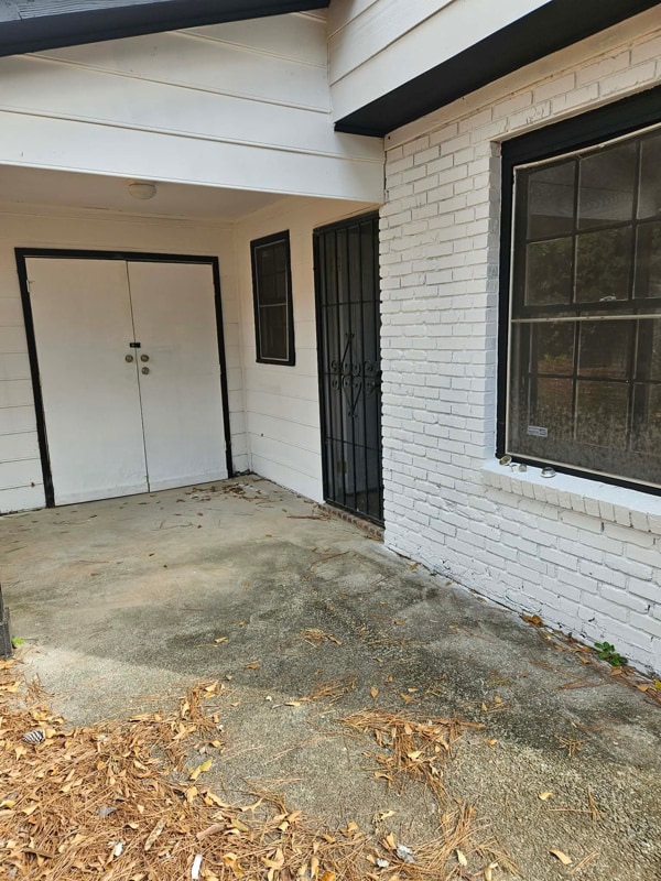 Building Photo - 1890 Clinton Rd