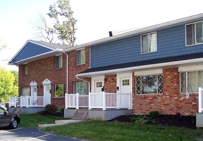 Foto del edificio - Denrose Townhomes
