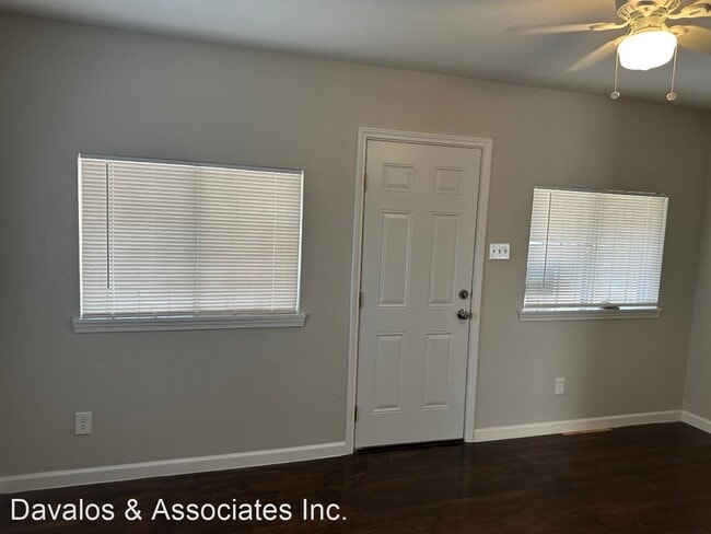 Building Photo - 1 br, 1 bath House - 3218 Perez St