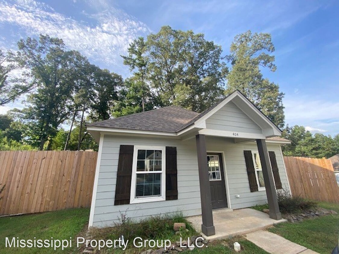 4 br, 4 bath House 404 Shady Park Cove House Rental in Oxford, MS
