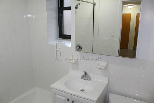 Building Photo - 2435 28th St