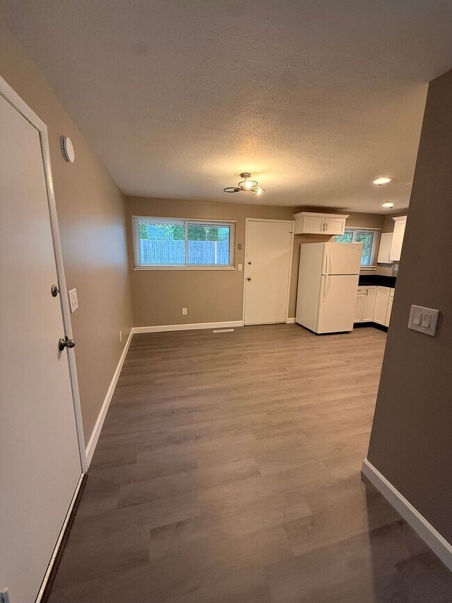 Foto del edificio - 4320 Harbison St