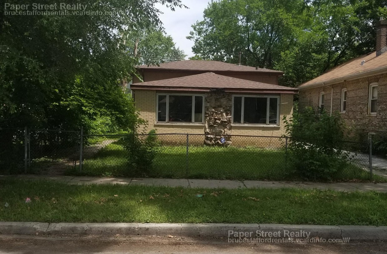 Section 8 Welcomed 11947 S Wentworth Ave - Section 8 Welcomed  11947 S Wentworth Ave