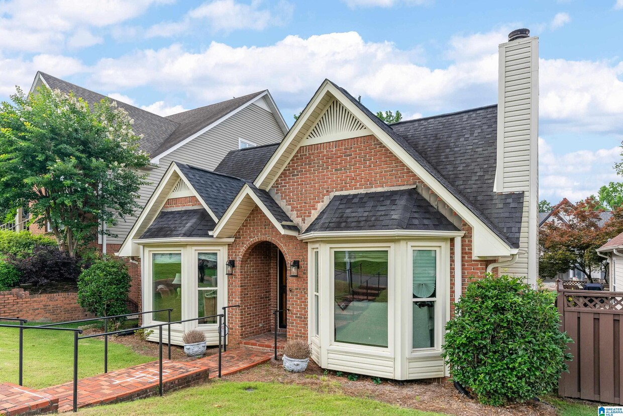 Primary Photo - 3117 Canterbury Pl
