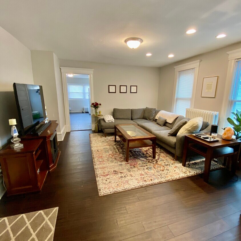 Main floor Living Room - 1431 Adams St NE