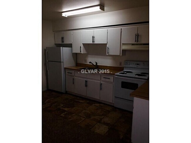 Building Photo - 214 Kola St