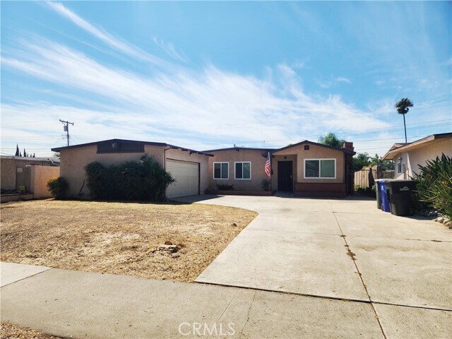 Foto principal - 1350 E Hawthorne St
