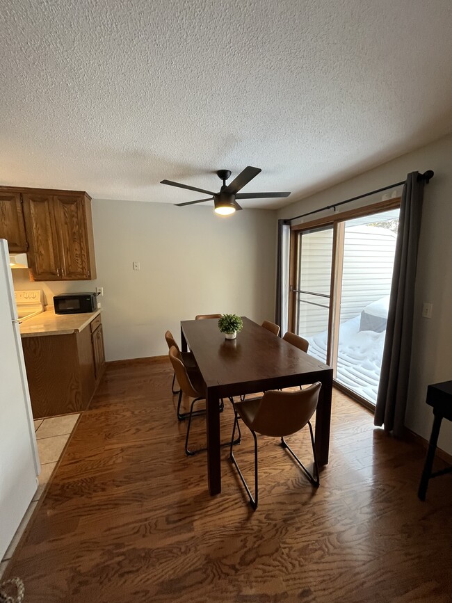 Building Photo - 1655 Donald Ct