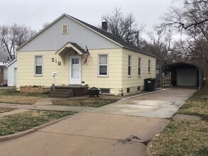 Building Photo - 518 E 4th St