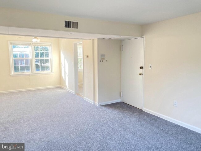 Foto del edificio - 6731 W Wakefield Dr
