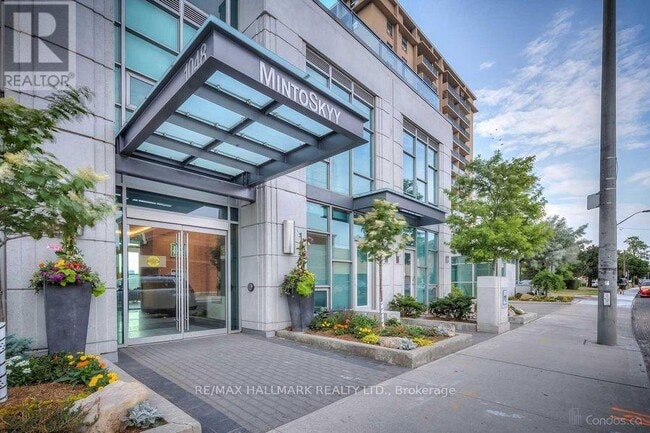 Photo du bâtiment - 1048 Broadview Ave