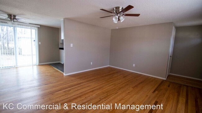 Foto del edificio - 3 br, 2 bath House - 5047 N Fremont Avenue