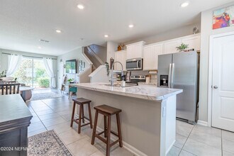 Building Photo - 575 Oakleaf Plantation Pkwy