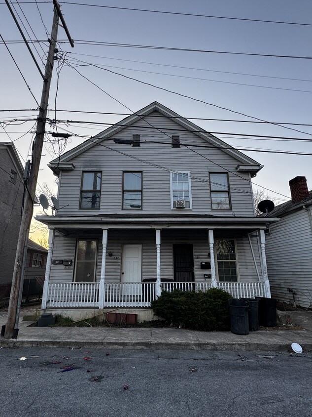 Primary Photo - 537 N Queen St