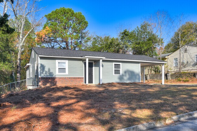 Building Photo - 3110 Arcadia Dr