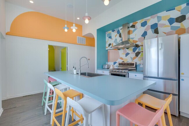 Foto del edificio - 3247 S Oakley Ave