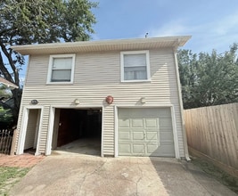 Building Photo - 1023 W Gardner St
