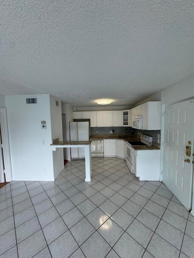 Building Photo - 603 Sea Pine Way