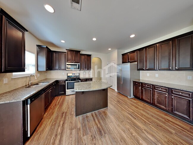 Foto del edificio - 729 Rolling Downs Dr SW