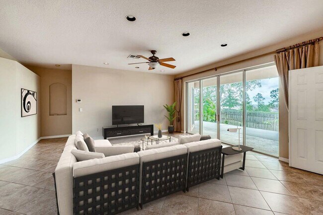 Building Photo - 3809 Glenford Dr