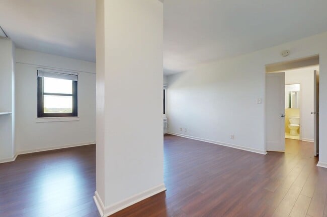 Interior Photo - Parc Frontenac