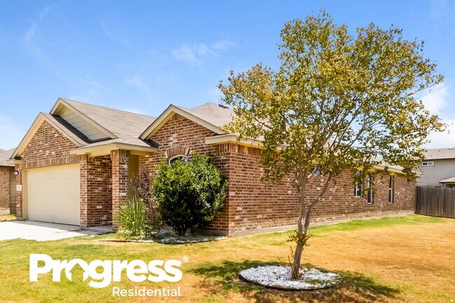 Building Photo - 724 Spectrum Dr