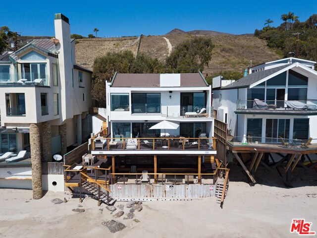 Foto principal - 24916 Malibu Rd