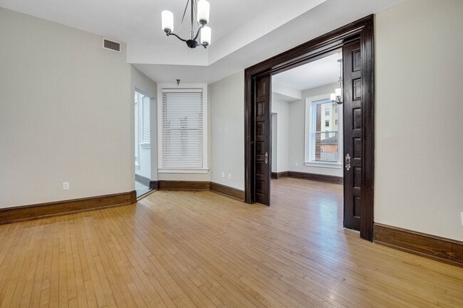 Building Photo - Fountain Plaza Fitzgerald