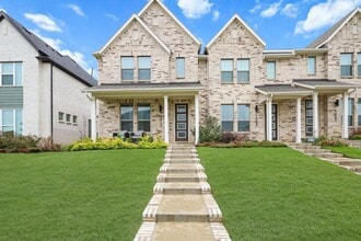 Building Photo - 1013 Carnation Dr
