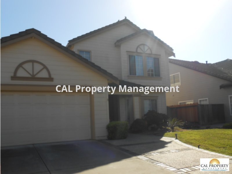 4 bedroom, 2.5 bathroom home in Salinas, CA! House Rental in Salinas
