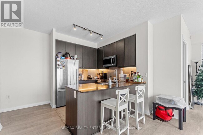 Building Photo - 50 Thomas Riley Rd