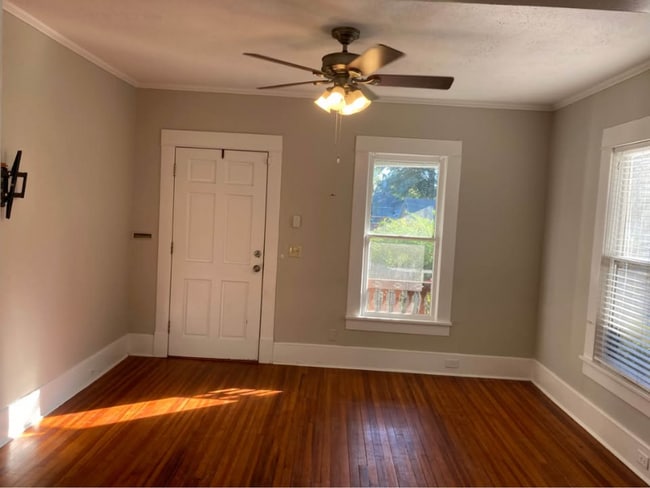 Building Photo - 842 Fairview St