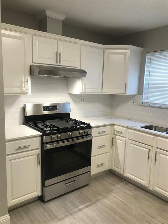 Building Photo - 9910 Stepney Green Dr