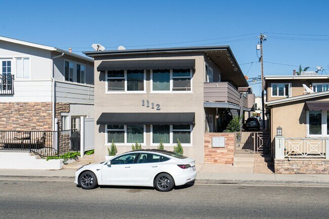 Building Photo - 1112 W Balboa Blvd