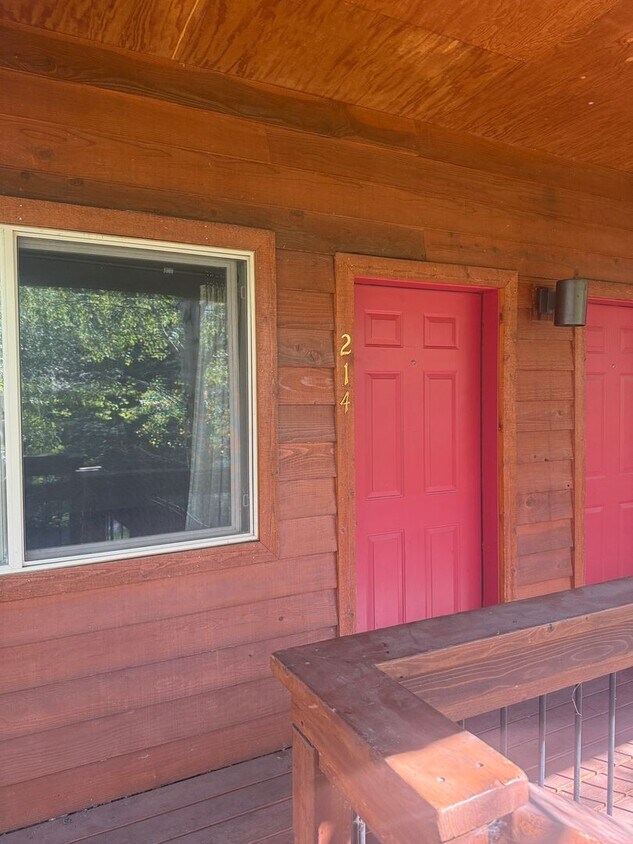 Foto principal - 3 BR Condo in Victor, Idaho, condo is avai...