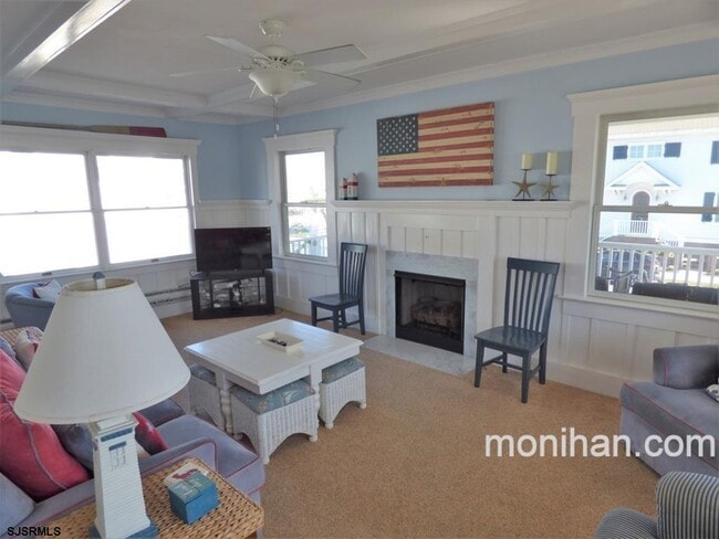 Building Photo - 875 Stenton Pl