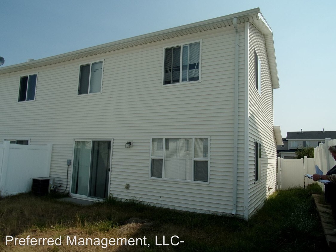 Building Photo - 326 Arkel Way