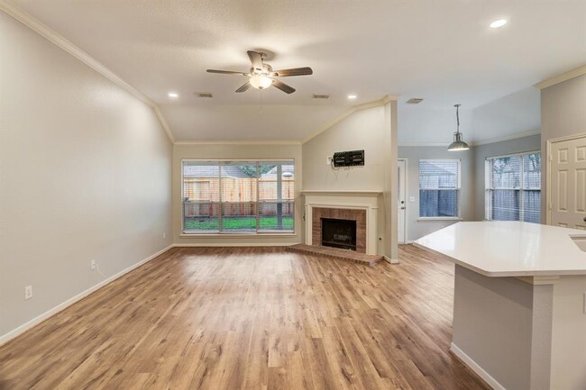 Building Photo - 9311 Cabin Creek Dr