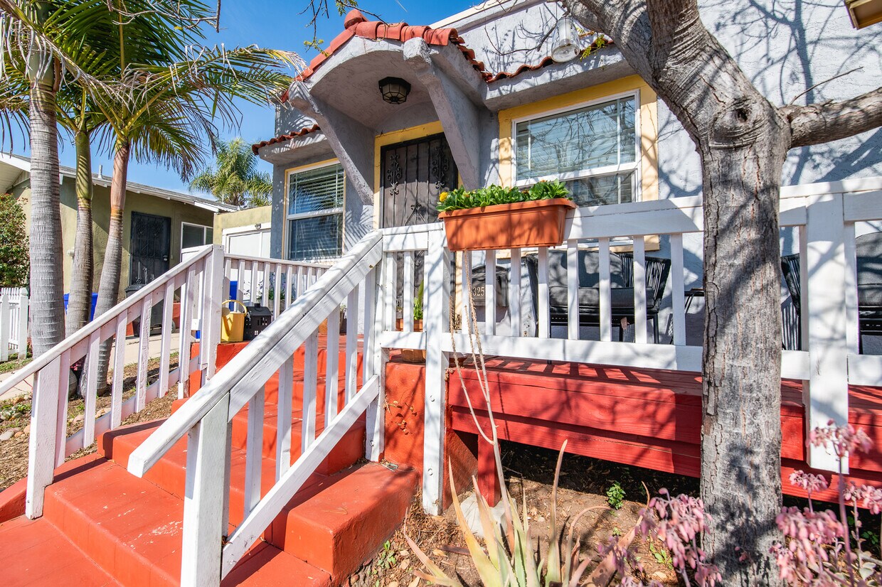 Primary Photo - 3254 Upas St
