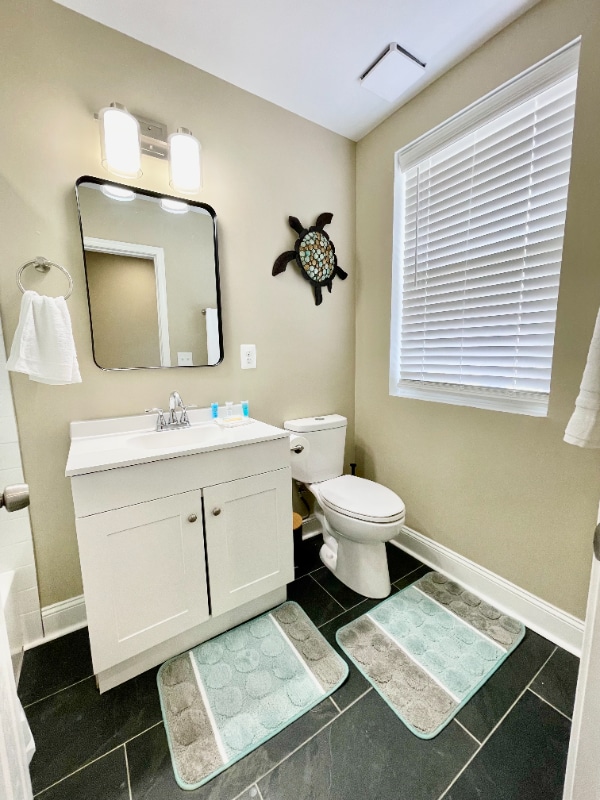 Building Photo - 2007 Boone St