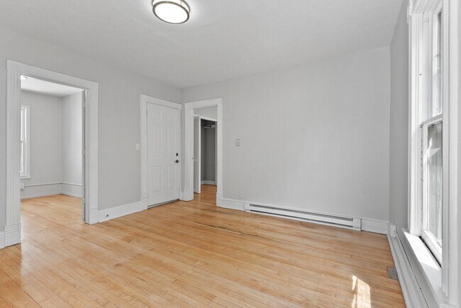 Foto del edificio - 3624 Bloomington Ave