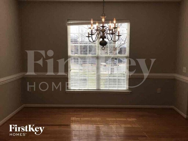 Foto del edificio - 4065 Eastford Court