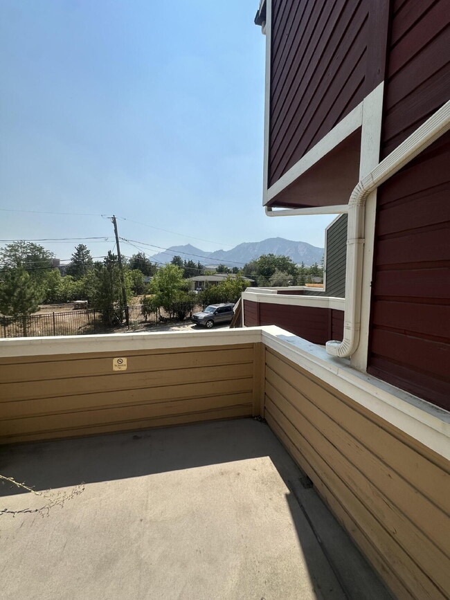 Building Photo - 2873 Springdale Ln