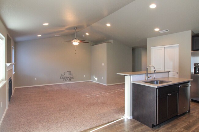 Foto del edificio - 3 Bed, 2 Bath Home in South Richland