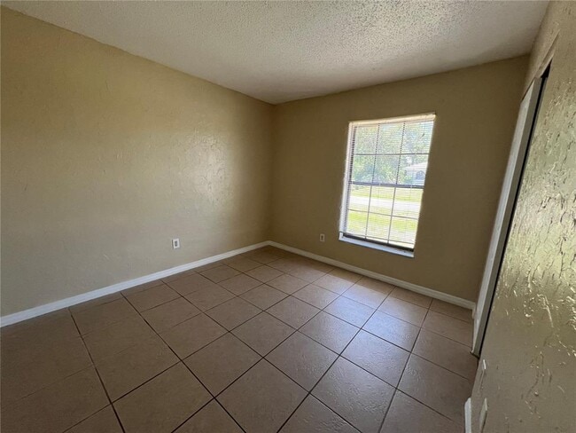 Building Photo - 18504 Ebb Ave