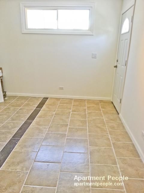 Building Photo - 5901 W Giddings St