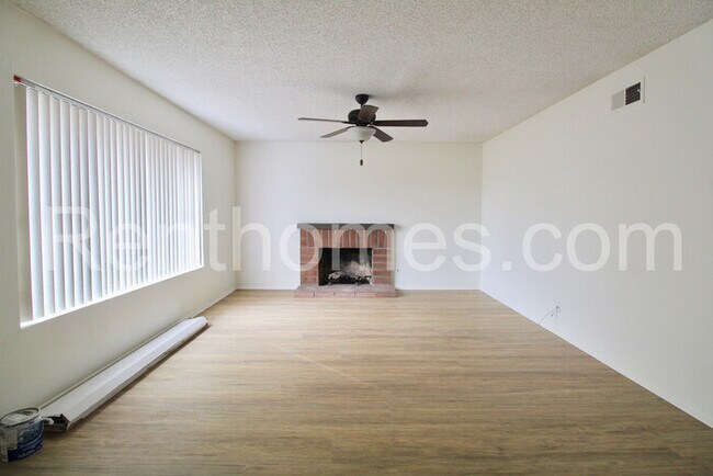 Building Photo - 3504 Orr St