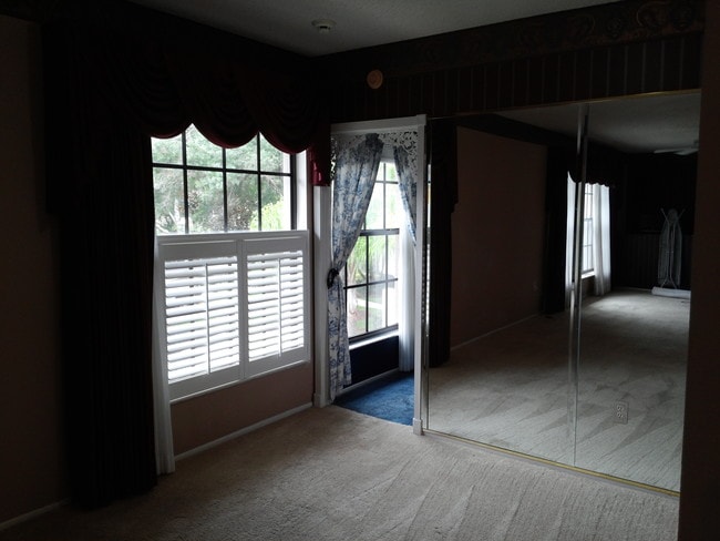 Building Photo - 3366 Mermoor Dr
