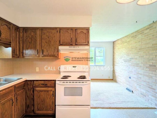 Building Photo - 3302 Highland Park